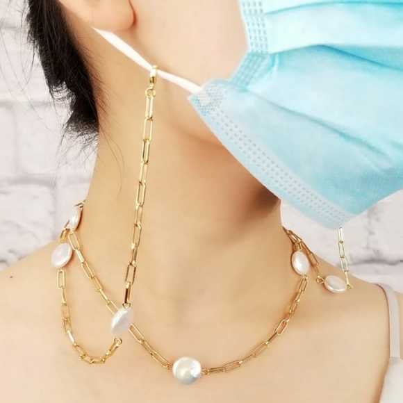 Jewelry - Natural Pearls Paper Clip Mask Holder Necklace NEW